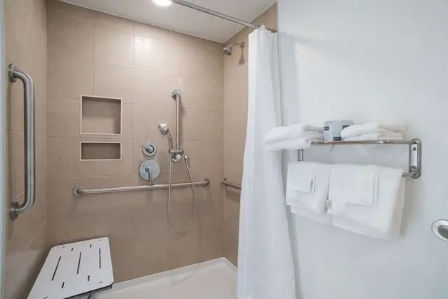 Standard Oda, 1 Çift Kişilik Yatak, Engellilere Uygun, Sigara İçilmez