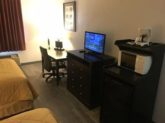 Oda, 2 Büyük (Queen) Boy Yatak, Sigara İçilebilir