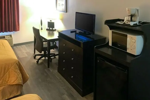 Oda, 2 Büyük (Queen) Boy Yatak, Sigara İçilebilir