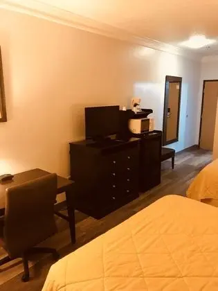 Oda, 2 Büyük (Queen) Boy Yatak, Sigara İçilmez