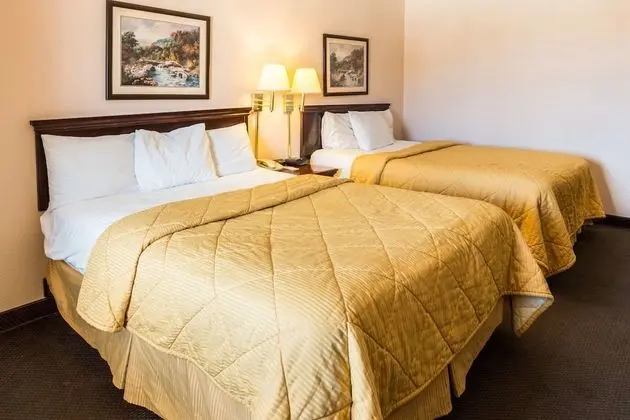 Oda, 2 Büyük (Queen) Boy Yatak, Sigara İçilmez