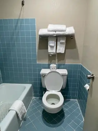 Oda, 2 Çift Kişilik Yatak, Sigara İçilmez