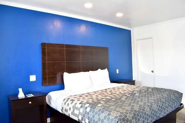 Oda, 1 En Büyük (King) Boy Yatak, Sigara İçilebilir