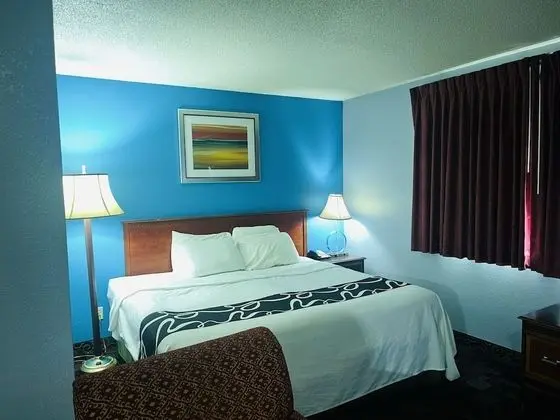 Oda, Birden Çok Yatak, Engellilere Uygun, Sigara İçilmez