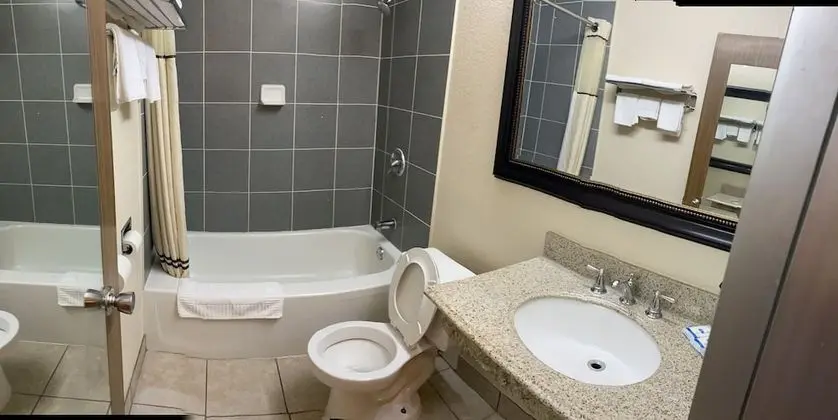 Standard Oda, 2 Büyük (Queen) Boy Yatak, Sigara İçilmez