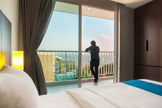Deluxe Twin Sea View