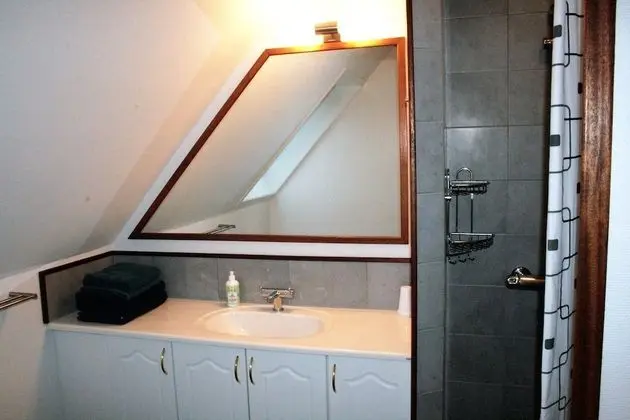 Tek Büyük Yataklı Oda, Banyolu/Duşlu