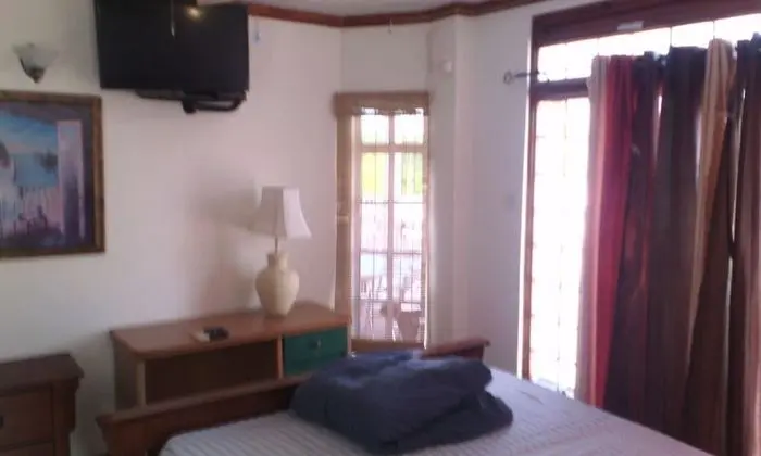 Standard House, 3 Bedrooms (Lower Level)