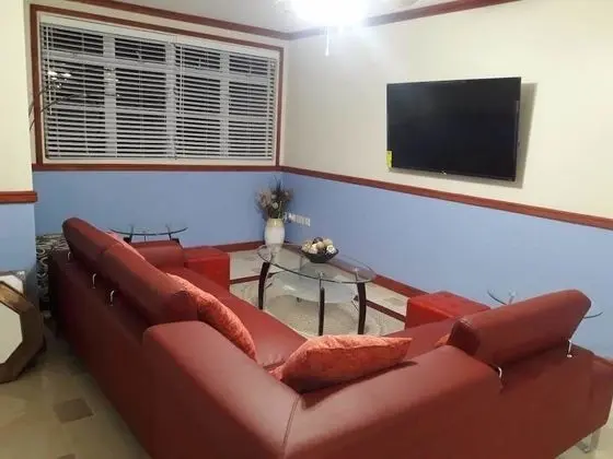 Superior House, 3 Bedrooms (Upper Level)