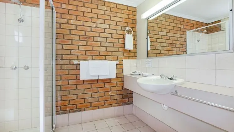 Comfort Tek Büyük veya İki Ayrı Yataklı Oda