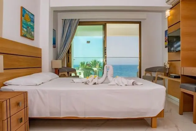 Stüdyo, Deniz Manzaralı