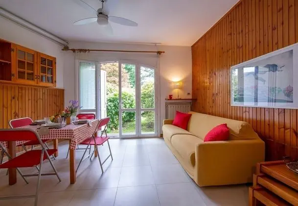 Family Apart Daire, Birden Çok Yatak, 2 Banyolu, Bahçeli (Rododendro Rosso)