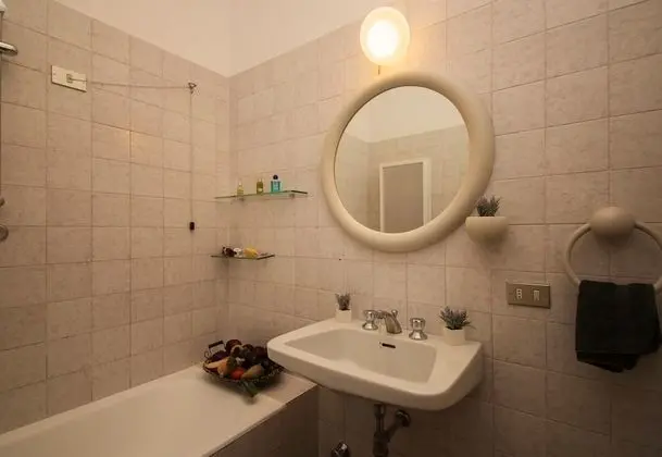 Family Apart Daire, Birden Çok Yatak, 2 Banyolu, Bahçeli (Rododendro Rosso)