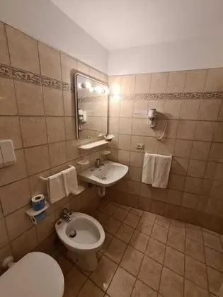 Classic Tek Büyük veya İki Ayrı Yataklı Oda