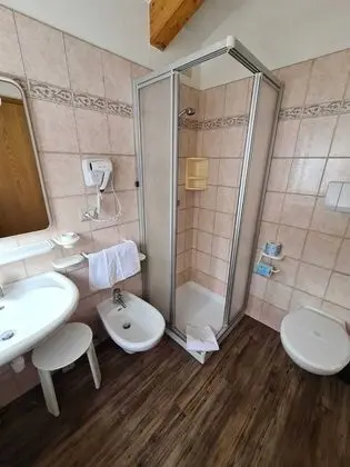 Standard Tek Büyük veya İki Ayrı Yataklı Oda