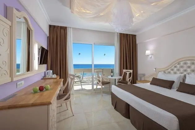 Deluxe Tek Büyük veya İki Ayrı Yataklı Oda, Deniz Manzaralı