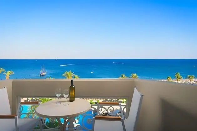 Deluxe Tek Büyük veya İki Ayrı Yataklı Oda, Deniz Manzaralı