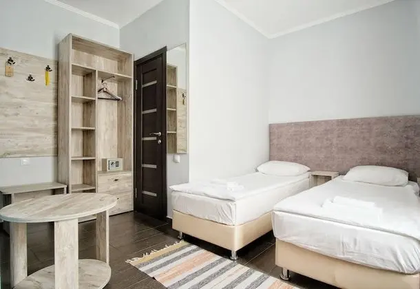 Tek Büyük veya İki Ayrı Yataklı Oda, Balkon