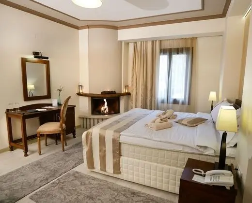 Deluxe Tek Büyük Yataklı Oda, Şömine