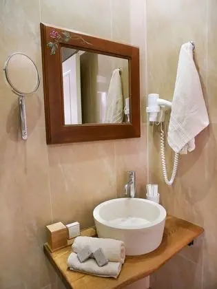 Deluxe Tek Büyük Yataklı Oda, Şömine