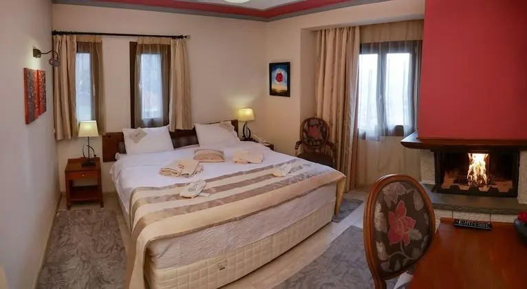 Deluxe Tek Büyük Yataklı Oda, Şömine
