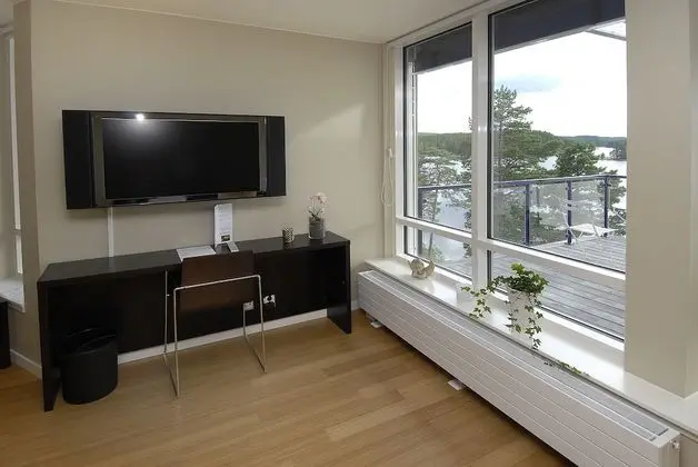 Junior Süit, Göl Manzaralı