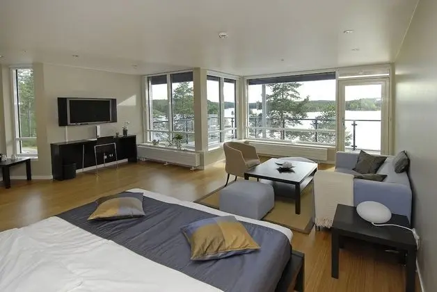 Senior Süit, Göl Manzaralı