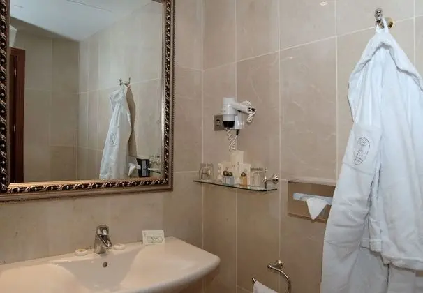 Classic Tek Büyük veya İki Ayrı Yataklı Oda