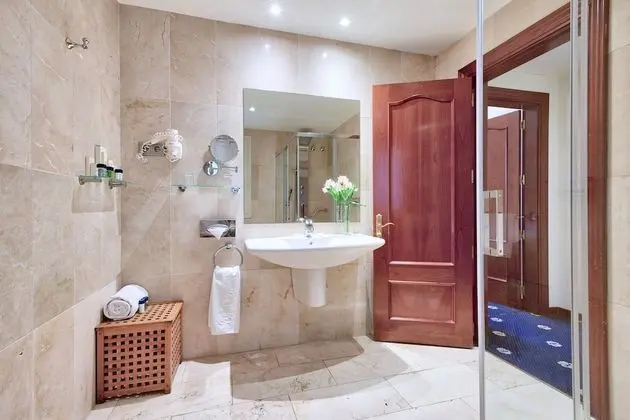 Classic Üç Kişilik Oda