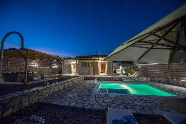 Villa, Kişiye Özel Havuzlu, Zemin Kat