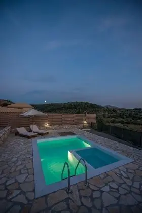 Villa, Kişiye Özel Havuzlu, Zemin Kat
