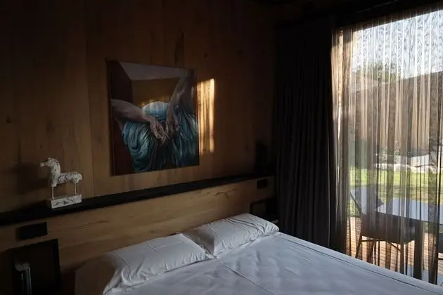 Büyük Yataklı Tek Kişilik Oda