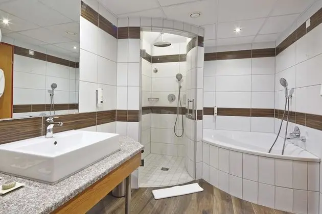 Süit, Bahçe Manzaralı