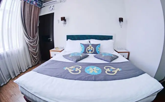 Standard Tek Büyük Yataklı Oda