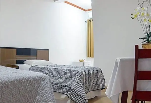 Üç Kişilik Oda