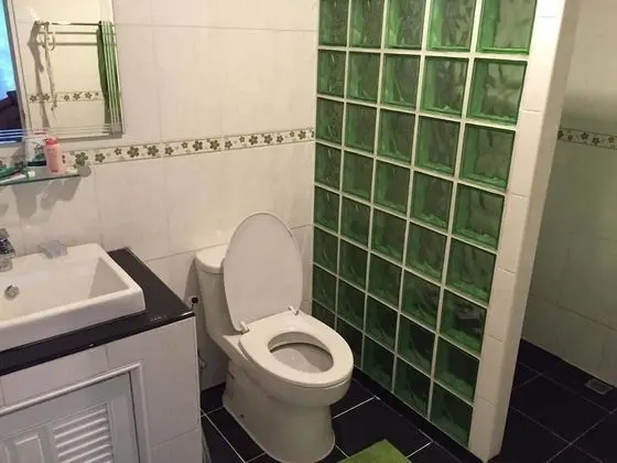 4-Bed Mixed Dormitory