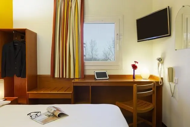 1 Çift Kişilik Veya 2 Tek Kişilik Yatak Standard