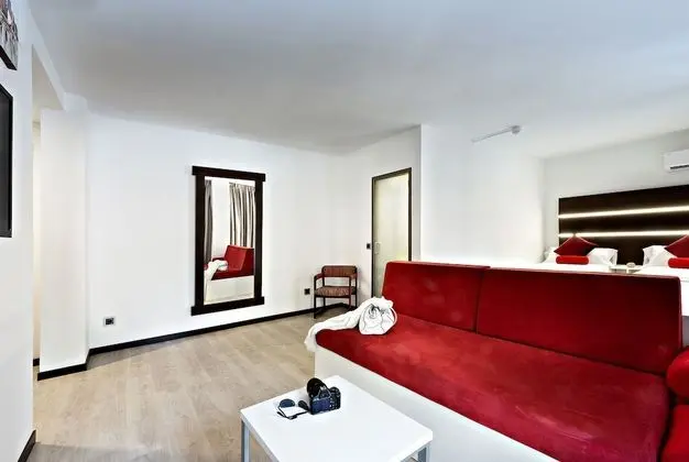 Süit, Balkon