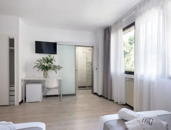 Superior Tek Büyük Yataklı Oda