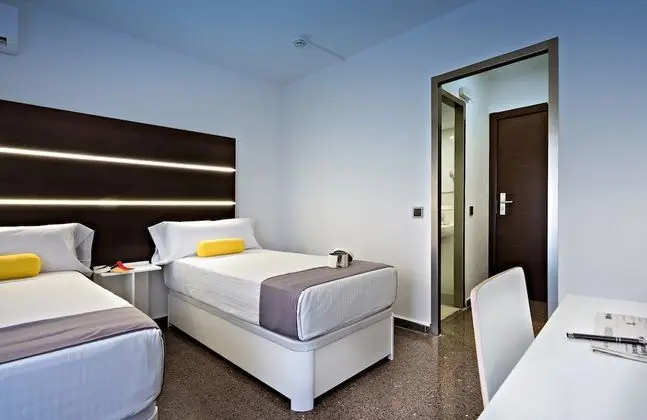 Tek Büyük Yataklı Oda, Balkon