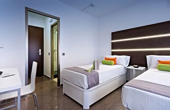 Tek Büyük Yataklı Oda, Balkon