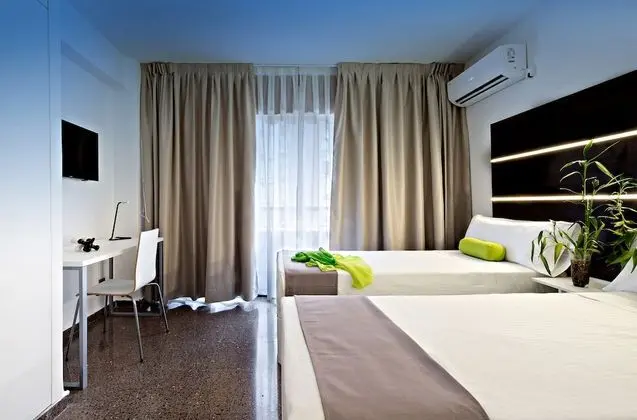 Tek Büyük Yataklı Oda, Balkon
