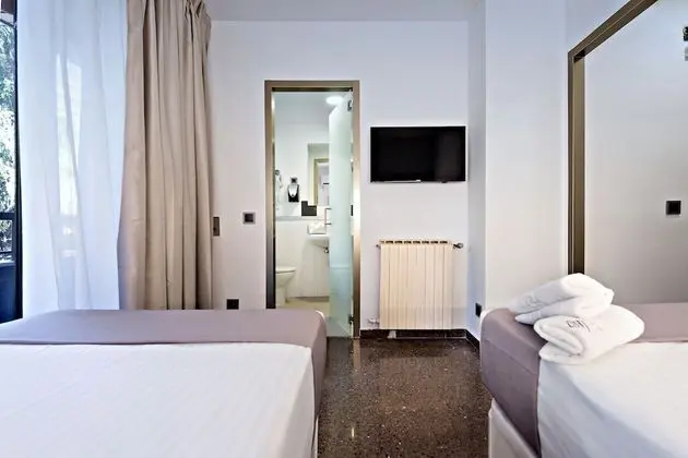 Tek Büyük Yataklı Oda, Balkon