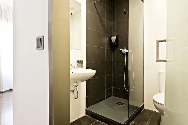 Tek Büyük Yataklı Oda, Balkon