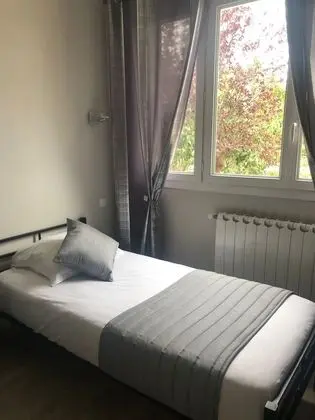 Comfort Tek Kişilik Oda, Özel Banyo, Bahçe Manzaralı