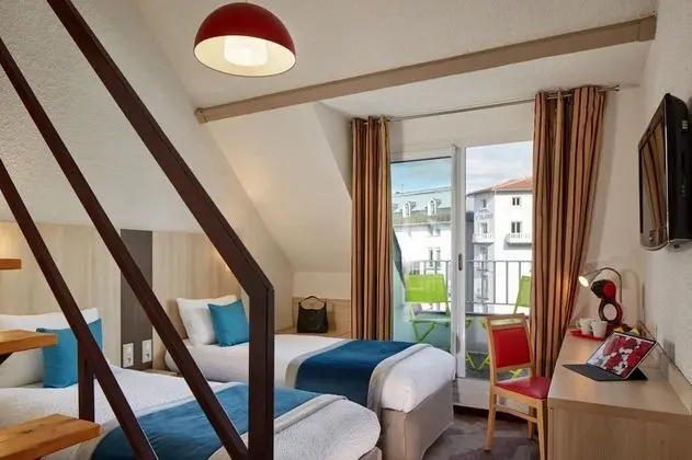 Comfort Dört Kişilik Oda