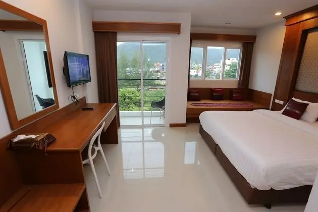 Standard Room with Breakfast