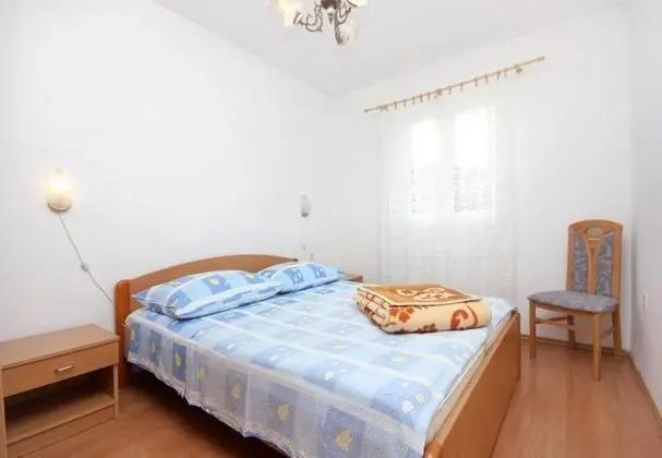 Apart Daire (Roki - 10 m from beach - A1(6+2) Veli)
