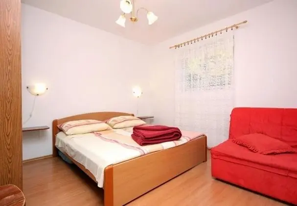 Apart Daire (Roki - 10 m from beach - A1(6+2) Veli)