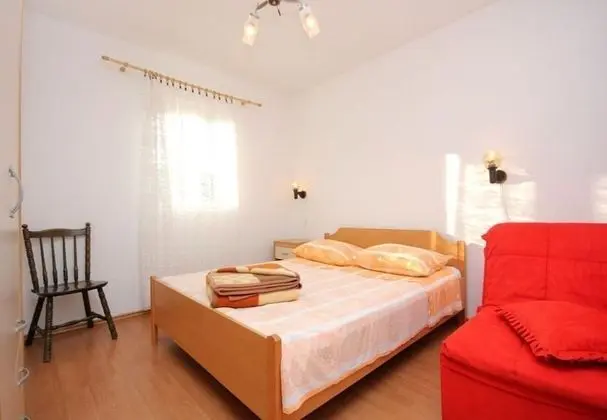 Apart Daire (Roki - 10 m from beach - A1(6+2) Veli)